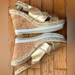 ✨Gold Wedges! Women’s Size 6 4-inch Cork Wedge Heel, Gold Criss-Cross Snakeskin